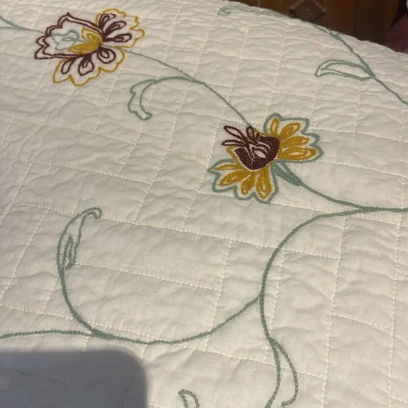 Quilt - Picture 2 of 5